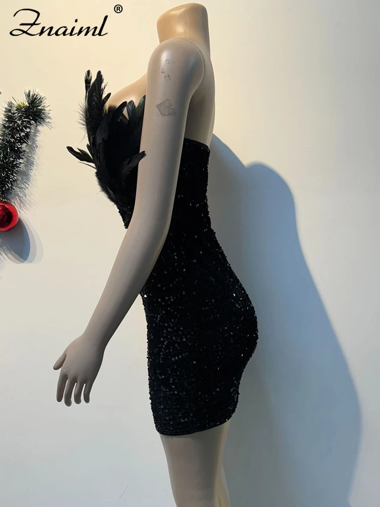 Luxury Strapless Sequin Feather Bodycon Black Prom Dress - Image 4